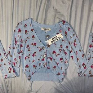 Long sleeve Urban Outfitters Top.